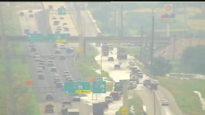 Gebroken waterlijn leidt het verkeer af, sluit water af op 2 swisd -scholen, zeggen ambtenaren