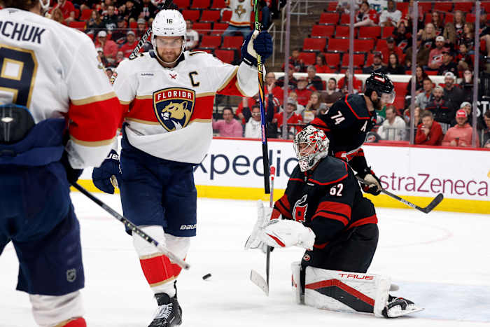 Hurricanes 'Game 2 Loss to Panthers biedt een ongewenste herhaling van de geschiedenis van de conferentie-finale uit '23