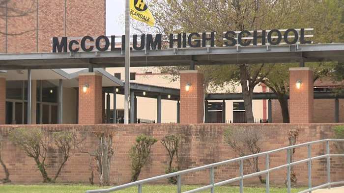 Ik identificeert McCollum High School -student dodelijk getroffen door voertuig tijdens het rijden op skateboarden