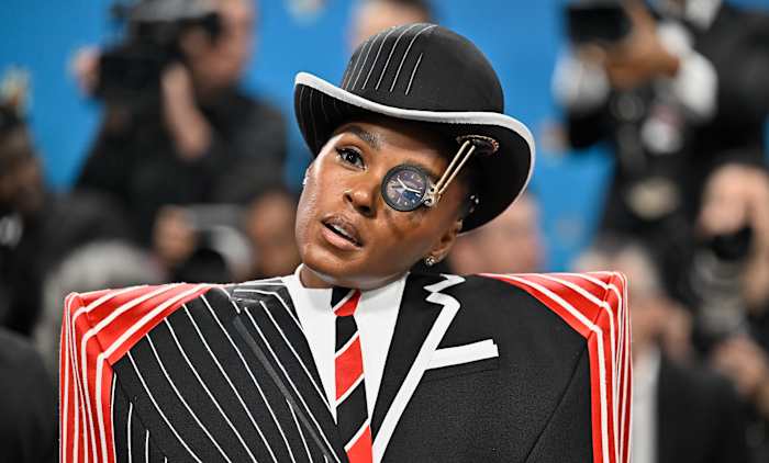 Janelle Monáe omarmt het dandyisme op het Met Gala met hulp van een Oscar -winnaar en Tequila Diamond