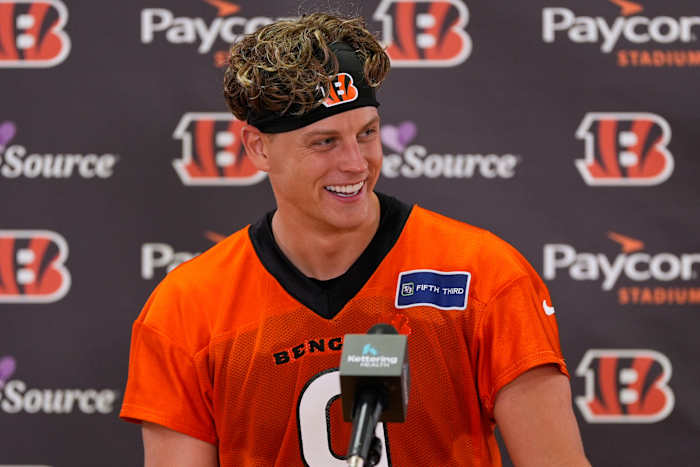 Joe Burrow van Bengals crediteert Peyton Manning voor zijn betrokkenheid bij de 'quarterback' -serie van Netflix
