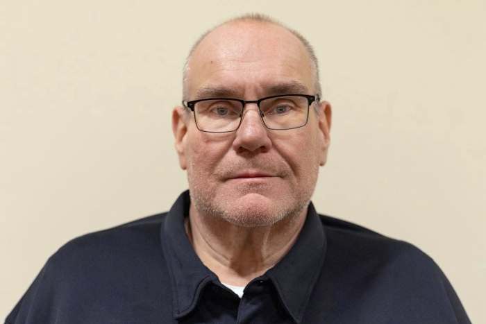 Lange tijd Kentucky Firefighter stierf in krachtige storm terwijl hij zijn vrouw beschermde tegen gevaar