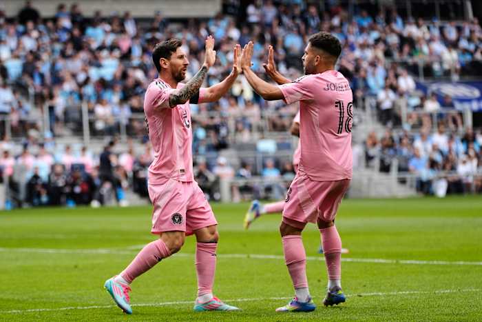 Lange tijd Lionel Messi -teamgenoot Jordi Alba zegt dat hij tot 2027 bij Inter Miami verblijft