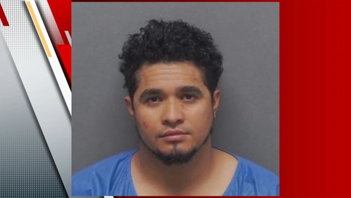 Man gearresteerd in verband met het fotograferen buiten Sports Bar, zegt SAPD