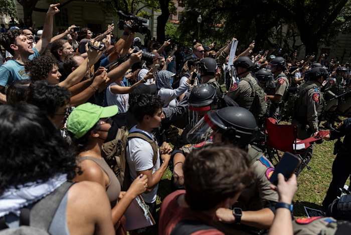 Nadat studenten protesteerden tegen de Israël-Hamas-oorlog, stemmen de senaat van Texas om tijd, plaats en manier van toekomstige gebeurtenissen te beperken