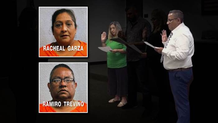 PEARSALL Gemeenteraadsleden aangeklaagd in verkiezingsonderzoek leggen een eed af voor nieuwe termijn