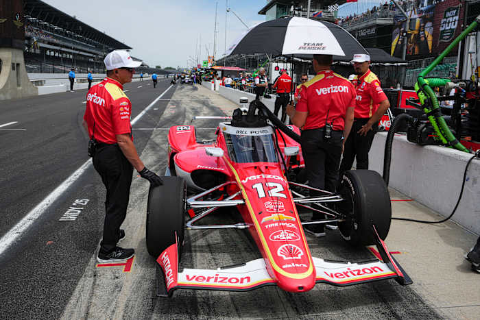 Power, Newgarden snel in Indy 500 -oefening, uren nadat IndyCar teams met stijve straffen heeft getroffen
