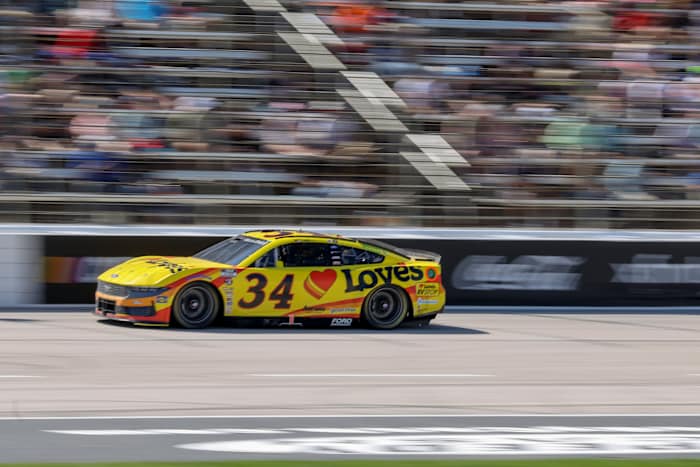 Rechters geven aan dat ze de orde kunnen weggooien, waardoor 23xi, op de eerste rij kan racen als NASCAR -gecharterde teams