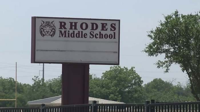Rhodes Middle School -student beschuldigd van het plannen van massa geweld heeft donderdag twee hoorzittingen