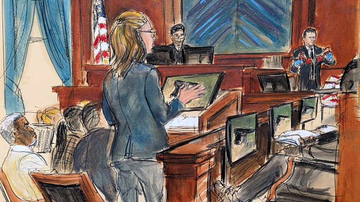 Sean 'Diddy' Combs 'advocaten zeggen dat de sociale media-berichten van Ex-assistent haar verkrachtingsbeschuldiging ondermijnen