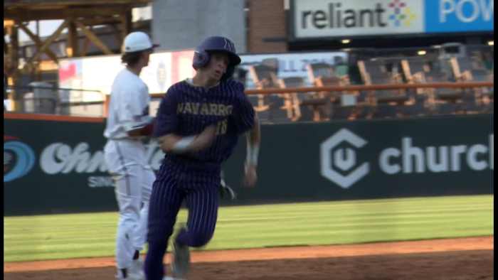 Sinton raakt Navarro Panthers uit in spannende 14-13 Game 1 playoff