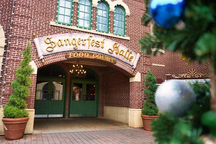 Six Flags Fiesta Texas heropent voedselzaal na renovatie van miljoenen dollars