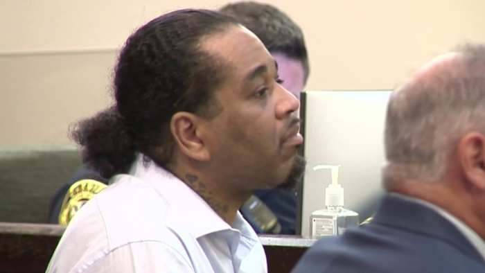 Staat streeft naar vuurwapenheffing tegen de uiteindelijke verdachte in 2017 East Side Drive-by Shooting