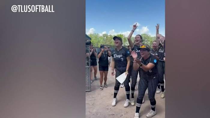 TLU -aanval explodeert in overwinning op Ithaca College Bombers