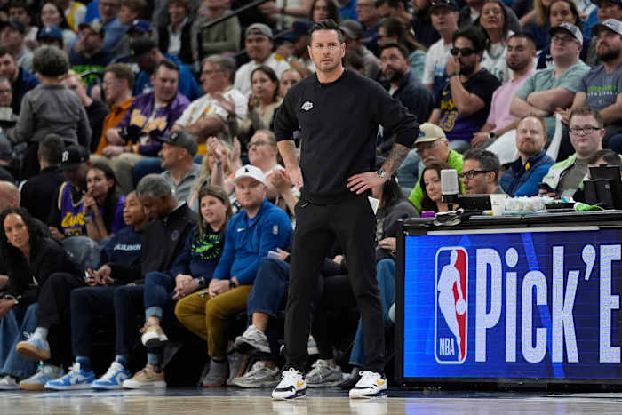 Terug op hun thuisbanen zijn Lakers en Rockets beide vastbesloten om de eliminatie uit te stellen