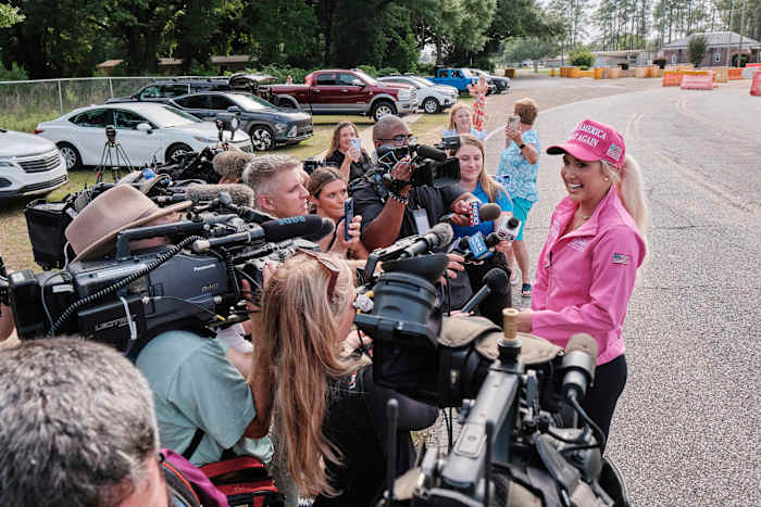 Trump Pardons Julie en Todd Chrisley, reality -tv -sterren veroordeeld in 2022 voor fraude en belastingontduiking