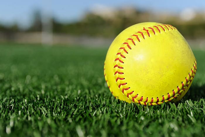 UIL legt boetes op aan South Texas HS softbalcoaches, scholen en speler na in-game suffle