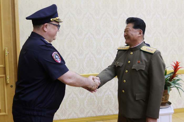 VS en bondgenoten beschuldigen Noord -Korea en Rusland van het flagrant overtreden van VN -sancties in militaire deals