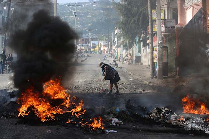 VS wijst Haïtiaanse bendes aan als een buitenlandse terreurorganisatie als experts waarschuwen voor impact op de hulp