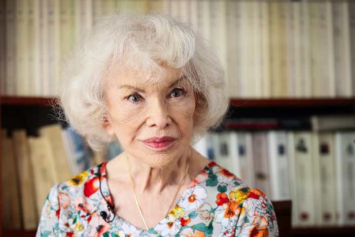 Voordat het woord 'transgender' bestond, was er Bambi, het oogverblindende Parijse icoon