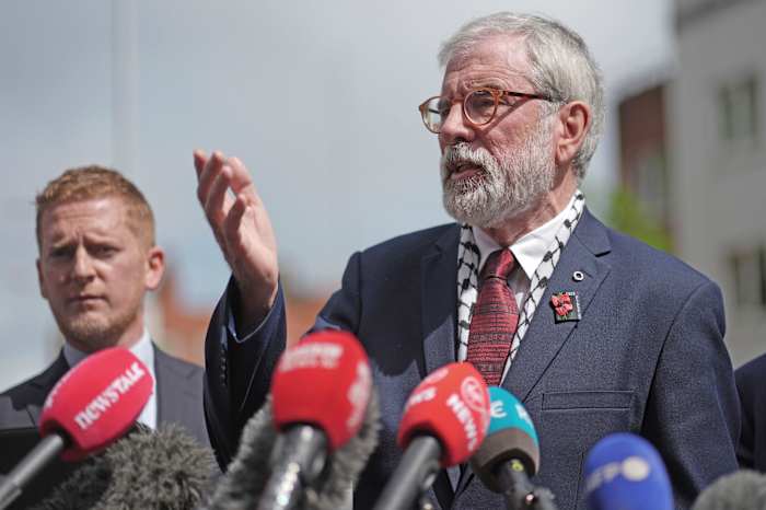 Voormalig Sinn Fein -leider Gerry Adams wint de smaadzaak tegen BBC over bewering dat hij de moord heeft gesanctioneerd