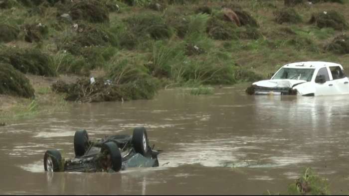 Bexar County Commissioner dringt aan op 'gewaagde en praktische actie' na dodelijke overstroming