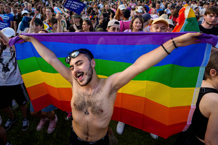 Boekarest Gay Pride Mars wordt 20 terwijl LGBTQ+ Roemenen geconfronteerd worden met groeiende vijandigheid van rechtse groepen