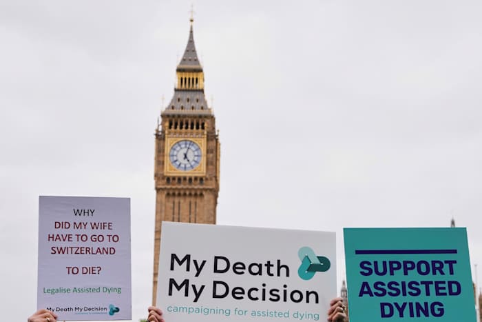 Britse wetgevers om te stemmen over het toestaan ​​van terminaal zieke volwassenen om hun leven te beëindigen