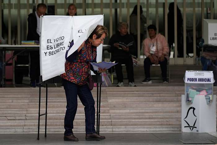 De eerste gerechtelijke verkiezingen van Mexico worden gekenmerkt door lage opkomst, verwarring en desillusie