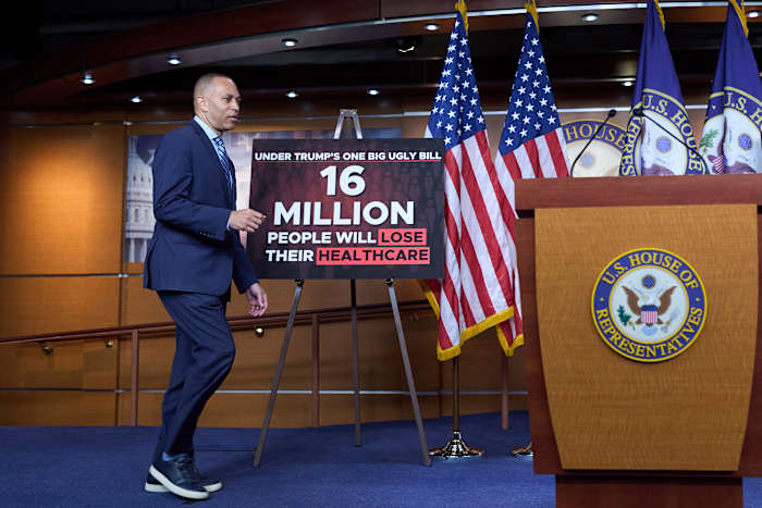 De grote rekening van Trump wil ook de grote rekeningen van Biden en Obama ongedaan maken