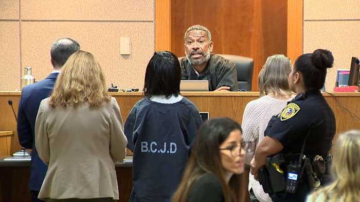 Deadline doemt op voor de staat om aanklachten in te dienen tegen Rhodes MS -student beschuldigd van het plannen van massa geweld