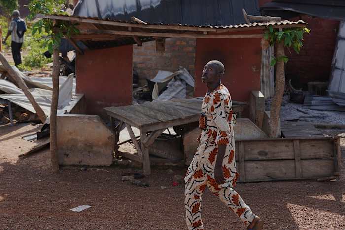 Death toll van een aanval door gewapende mannen in Noord-centraal Nigeria bereikt 150, zeggen overlevenden