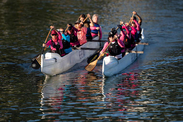 Een groep Braziliaanse vrouwen die tegen kanker vechten, vinden nieuwe hoop dankzij Va'a Canoing