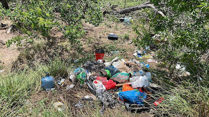 Eigenaar van de South Side -eigenaar ontdekt menselijke overblijfselen, zeggen de autoriteiten