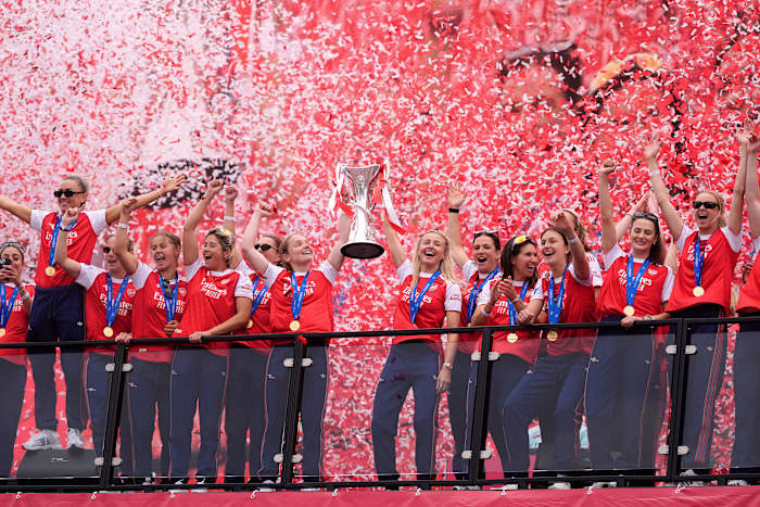 Europese dameskampioen Arsenal om een ​​stadion van 60.000 zitplaatsen te gebruiken voor alle thuiswedstrijden voor binnenlandse competitie