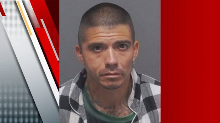 Gearresteerd man, beschuldigd van het doden van familielid aan de westkant, zegt Affidavit