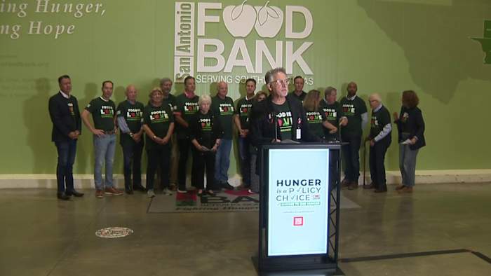 'Geen rode of blauwe kwestie': San Antonio Food Bank dringt er bij het Congres op aan om voorgestelde snap -sneden af ​​te wijzen
