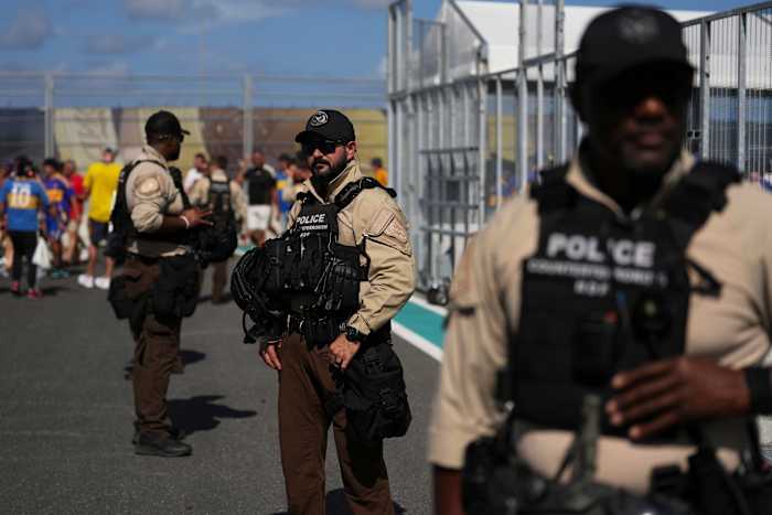 Hard Rock Stadium maakt de beveiliging aan het club Wereldbeker na chaotische scène in Copa America aan