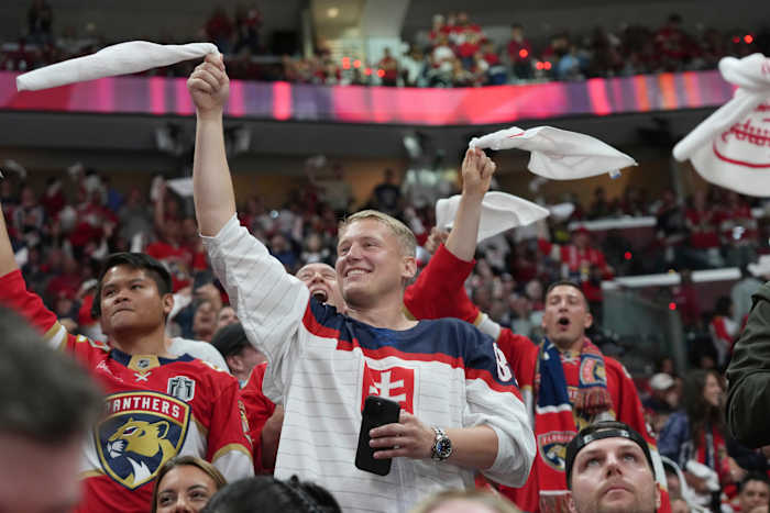 Hockey rijdt in het laagseizoen met volledig buzz, een Threepeat-bod en Olympic-Size Showdowns vooruit