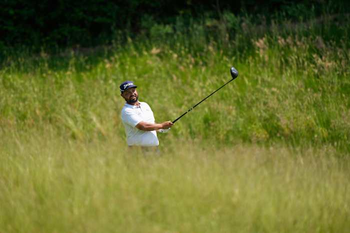 JJ Spaun leidt ons open in Oakmont op een wilde dag van grote schoten en schokers