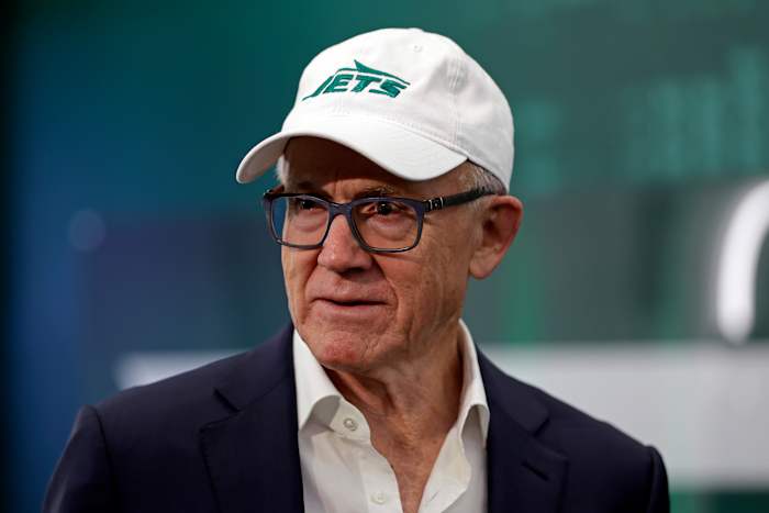 Jets eigenaar Woody Johnson koopt 43% belang in het Engelse voetbalclub Crystal Palace