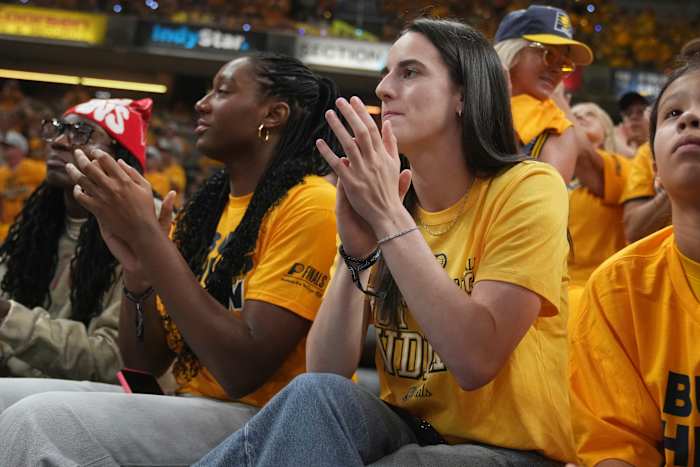 Koorts zegt dat Caitlin Clark klaar zal zijn om zaterdag in Showdown met Liberty te spelen