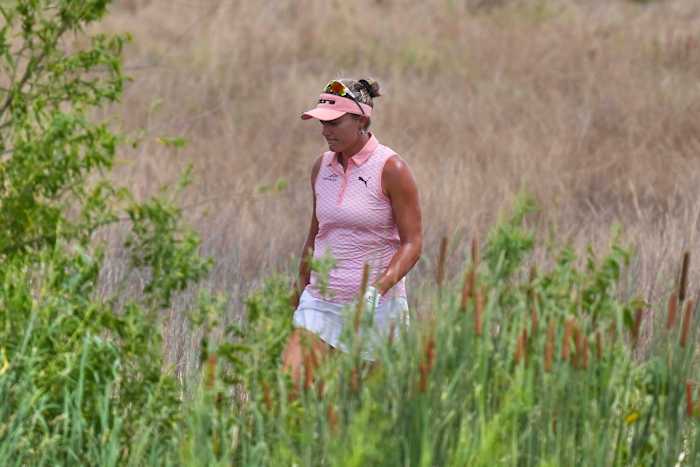 Lexi Thompson herstelt van het openen van Triple-Bogey Top en Shank in de 3e ronde bij Women's PGA