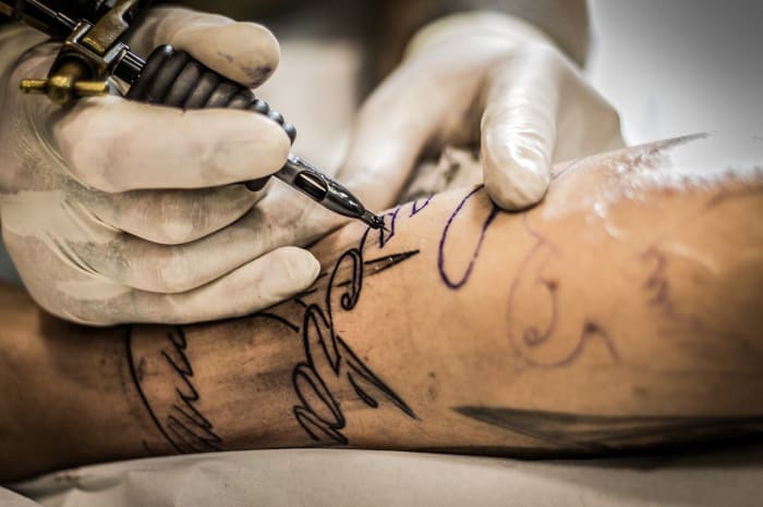 Lijst: waar te krijgen tattoo -deals op vrijdag 13e