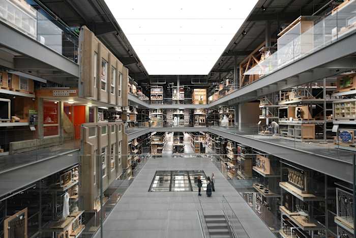 Londense V & A Storehouse Museum laat bezoekers 5000 jaar creativiteit in handen krijgen