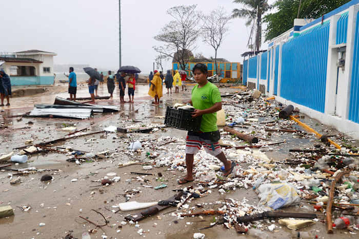 Mexico beoordeelt schade door orkaan Erick terwijl stijgende rivieren minstens 1 doden verlaten