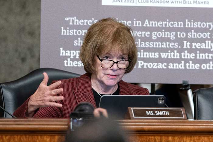 Minnesota senator Tina Smith overweegt een verhoogde veiligheid na het neerschieten op democratische wetgevers