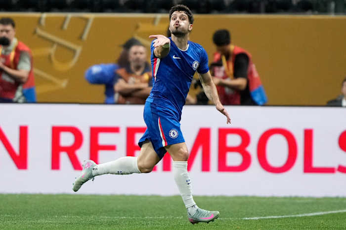 Neto, Fernández elke score om Chelsea te leiden via LAFC 2-0 in Club World Cup