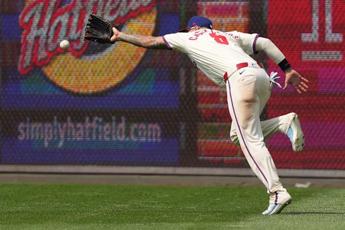 Nick Castellanos benched voor 'ongepaste commentaar' nadat hij was getrokken voor defensieve vervanging