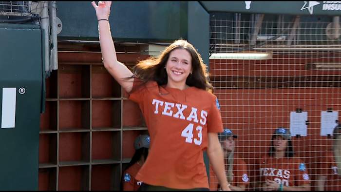 O'Connor alum Leighann Goode schijnt in het kampioenschap van Longhorns